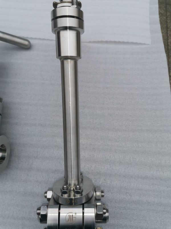 Manual Butt Welding Long Stem SS304 Or SS316 Customize Pressure Cryogenic Ball Valve